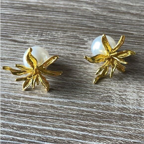 Flower pearl earrings N366 - Picture 2 of 3